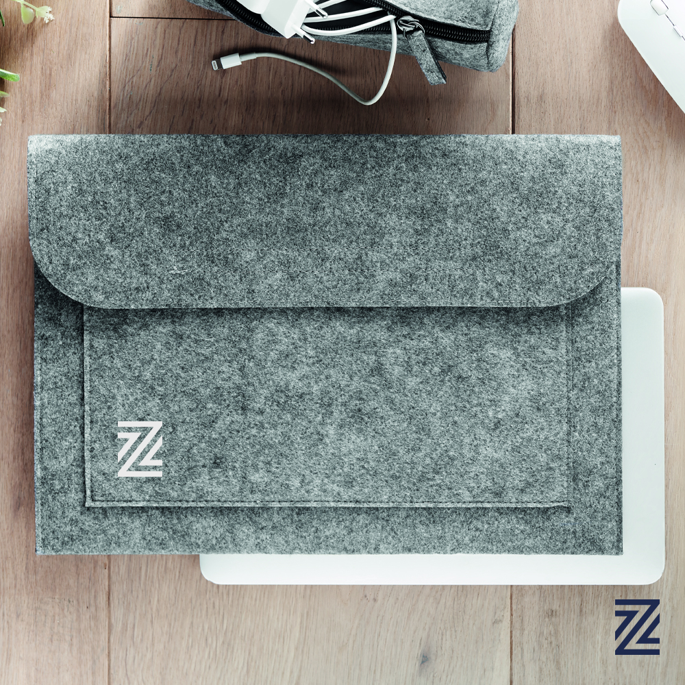 Zedra-Laptop-Pouch